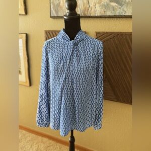 Blue Patterned Ann Taylor blouse. New with tags size XL